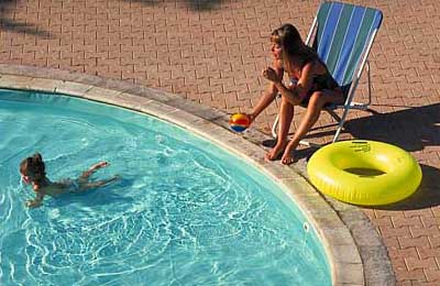 Zuhause ertrinken mehr als doppelt so viele Kinder als im öffentlichen